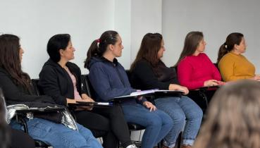 Governo Municipal promove forma��o continuada para monitores escolares com foco no atendimento a estudantes com TEA